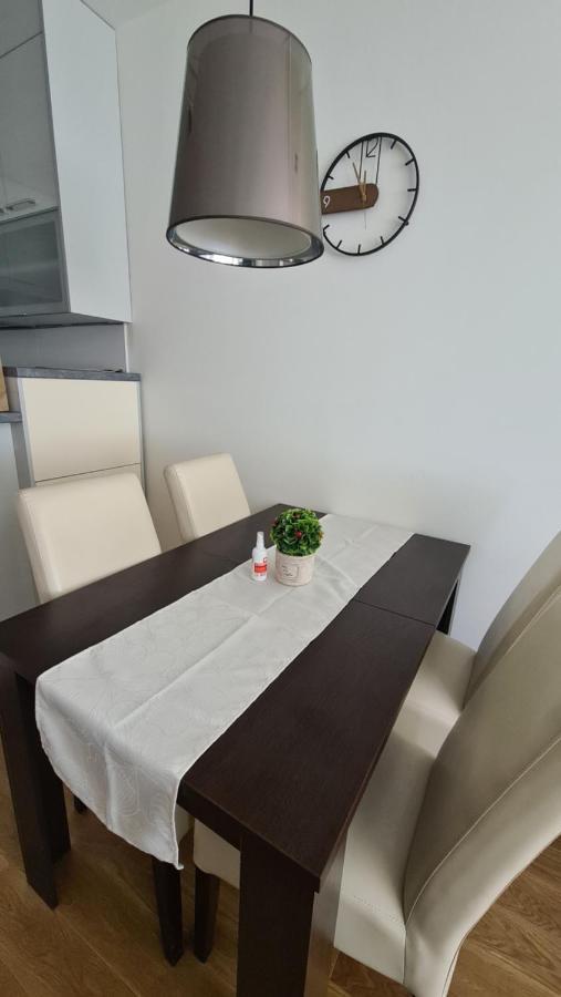 West 65 Apartment Belgrad Exteriör bild